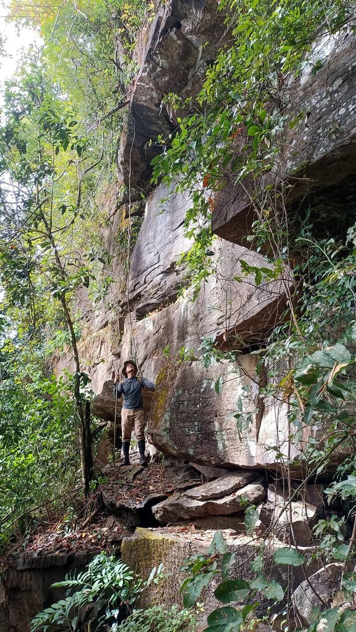 Trail marker in Phnom Samkos